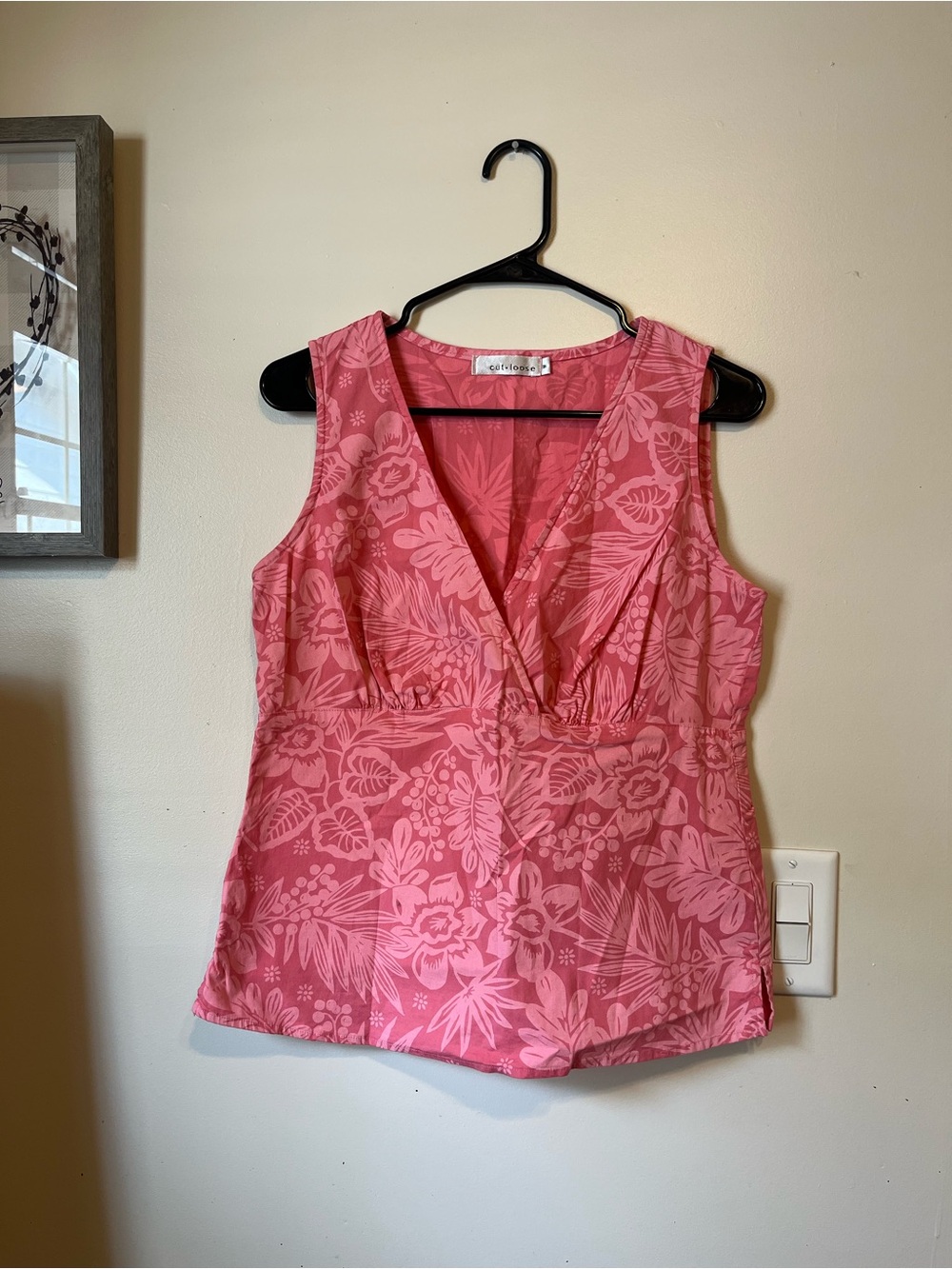 cut loose Pink Floral V-Neck Sleeveless Camisole
